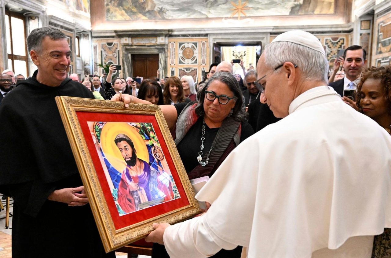 O Papa com os participantes da Conferência Internacional intitulada "Refugiados e migrantes na nossa casa comum"  (@Vatican Media)